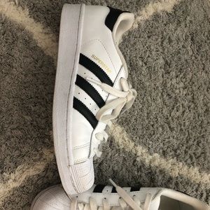 Adidas Superstar Sneakers